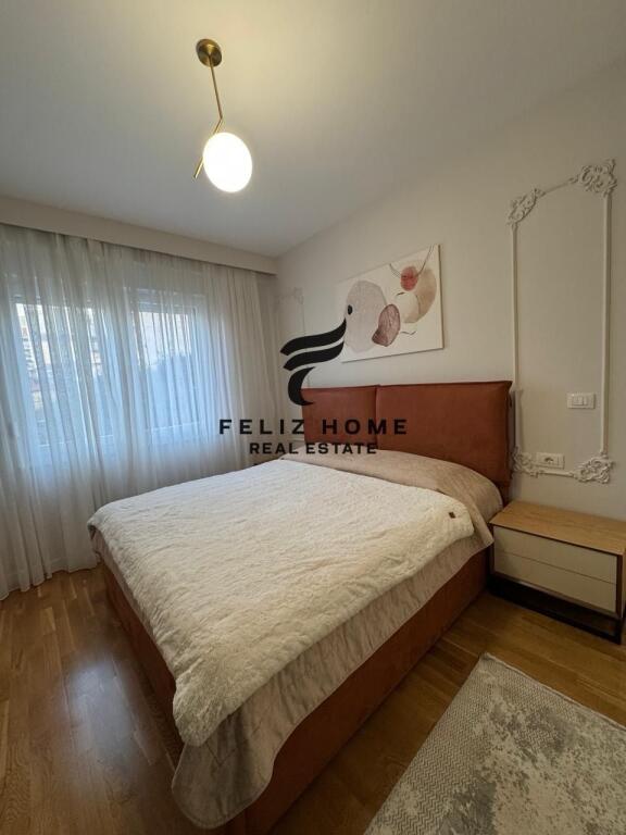 APARTAMENT ME QERA 1+1 RRUGA E BARRIKADAVE 1000 EURO