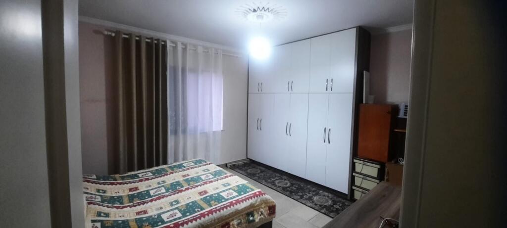 Shitet okazion apartament 2+1 ne Qender 250,000 euro (98m2) i