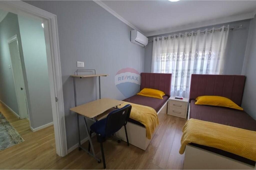 APARTAMENT 2+1+2 PER QIRA Laprake
