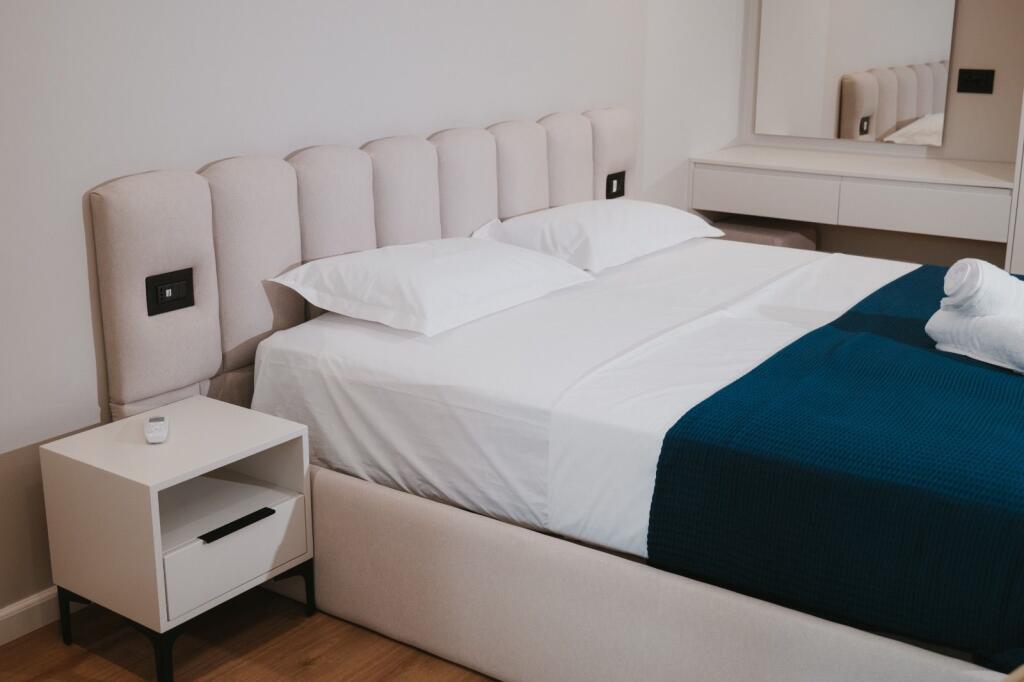 Jepet me qera garsoniere Myslym Shyri 500Euro