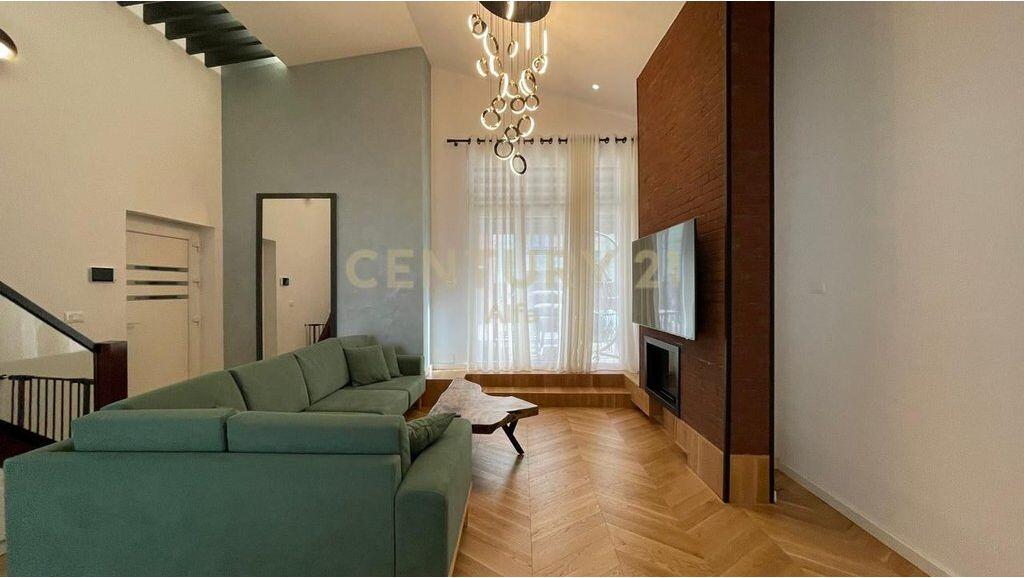 Apartament 3+1+Post Parkimi me qira tek Kopshti Botanik