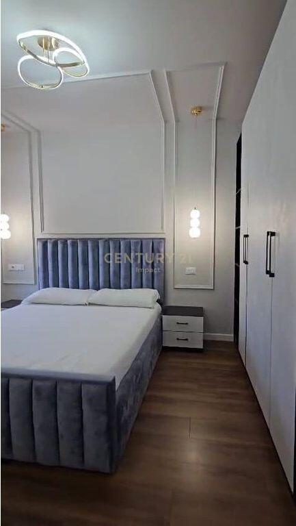 APARTMENT 1+1 FOR SALE NEAR THE PARIS COMMUNE!