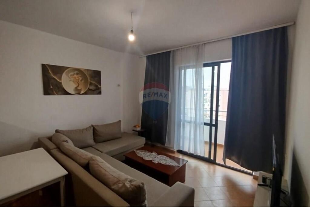 Apartament 2+1 per qira Laprake !
