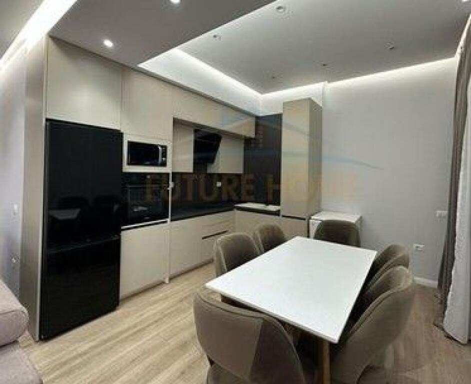 Shitet, Apartament 2+1+2+Garazh, Selitë (Shumë pranë Rezidencës Euro 3D)
