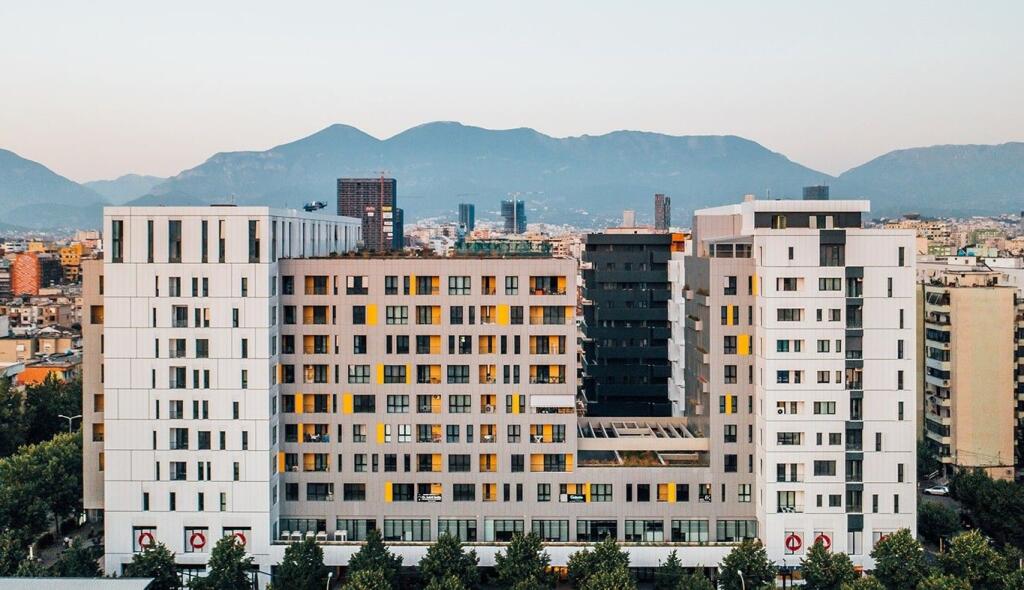 BUSINESS PREMISES AT THE SQUARE 21 COMPLEX