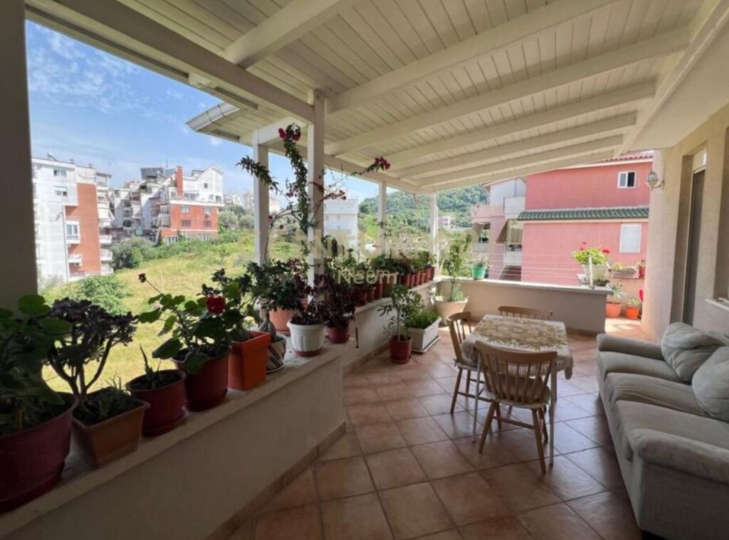 🌟 Shitet Apartament 2+1 – Kodra e Diellit (Banesë &amp; Investim)