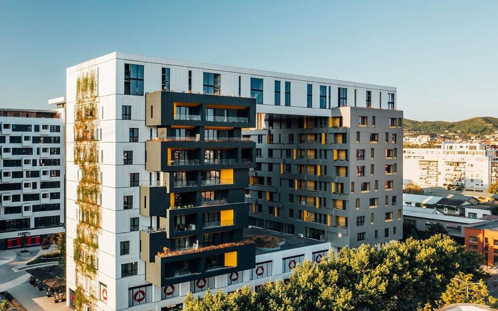 BUSINESS PREMISES AT THE SQUARE 21 COMPLEX