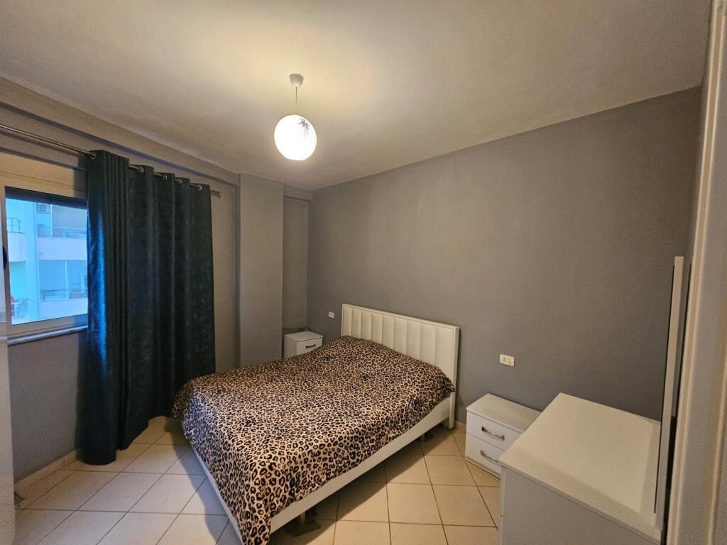 Apartament me qera 1+1 tek Kodra e Diellit (ID B2101456) Tirane