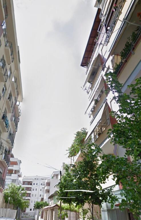 APARTAMENT 1+1 ME QIRA NE HYRJE TE KODRES SE DIELLIT