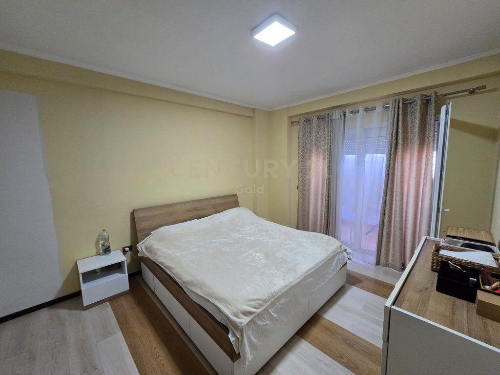 Apartament 2+1+2 per shitje tek Big Market( Kodra e Diellit)