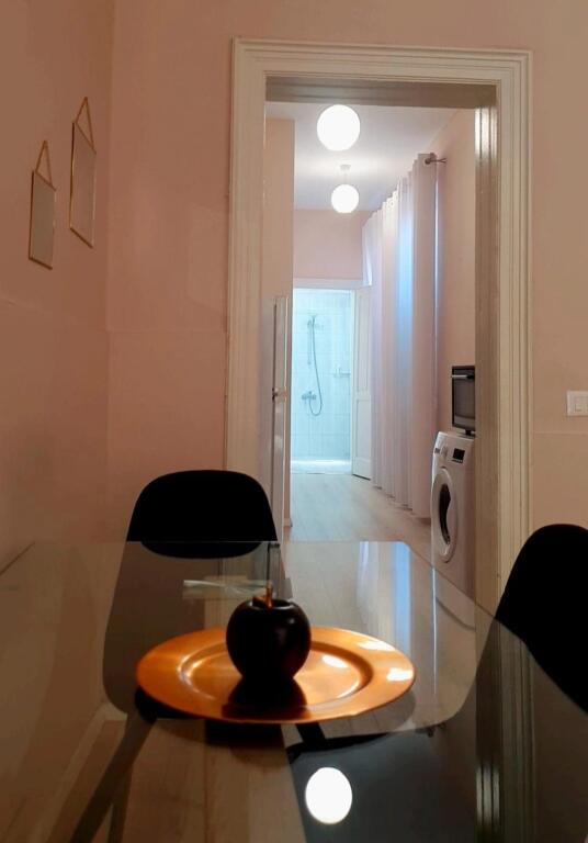 Jepet me qera apartament 2+1 ne rrugen "Dritan Hoxha"