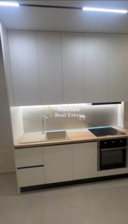 Qera | Garsoniere | Rruga 5 Maji| 300 €/muaj