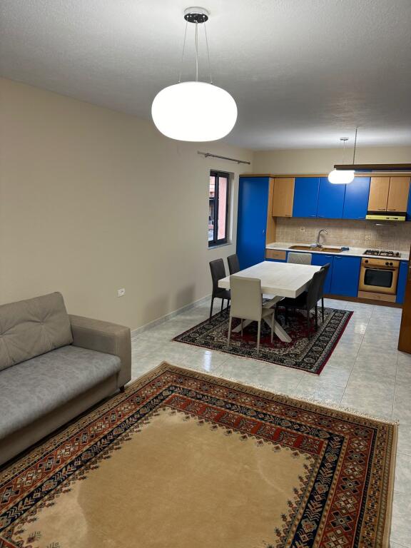 Jepet me Qira Apartament 2+1 – Shkoze !!!