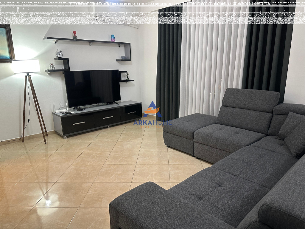 JEPET APARTMENT ME QERA 2+1+BALLKON "JORDAN MISJA" 800 EURO