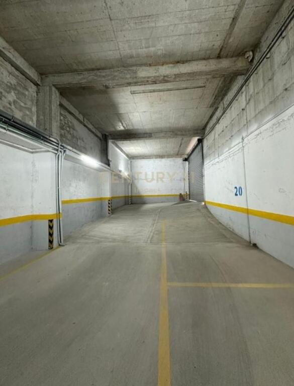 🌟 For Rent – Large Parking 1 257 m² in Shkozë