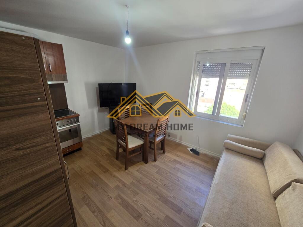 Jepet me Qera Apartamenti 2+1 tek Kopeshti Sotir Noka,Durres