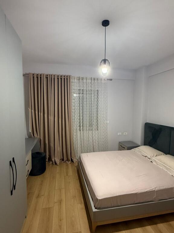 Jepet me qera apartament 2+1+2 Zogu i Zi