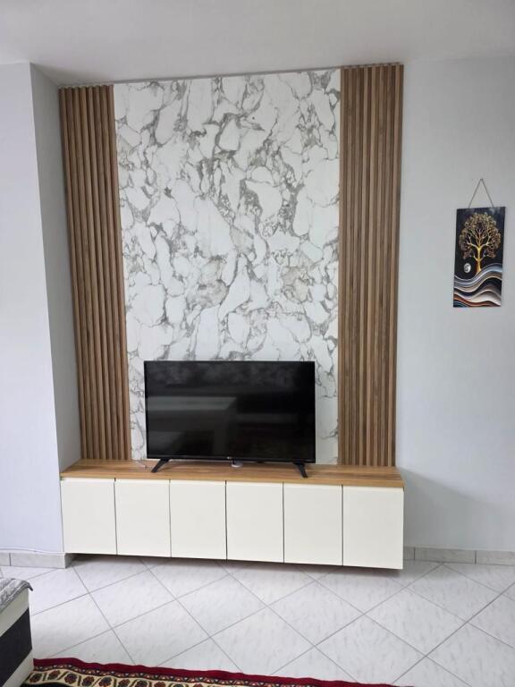 super apartament me qira 2+1 Astir