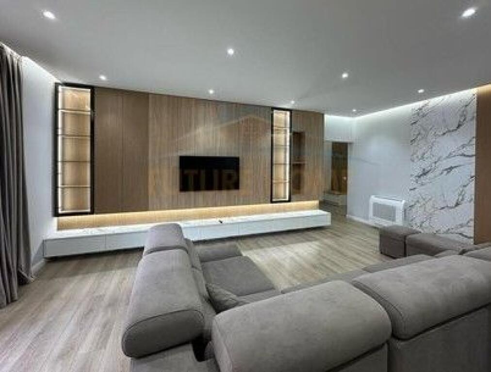 Shitet, Apartament 2+1+2+Garazh, Selitë (Shumë pranë Rezidencës Euro 3D)
