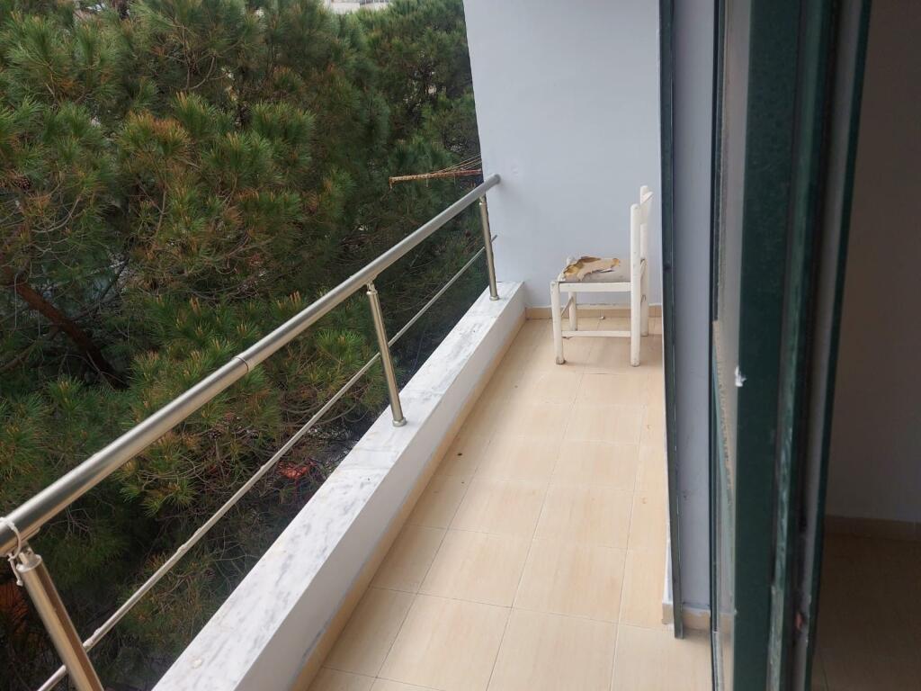 Shes 2 Apartamente ne Plazh Hekurudha