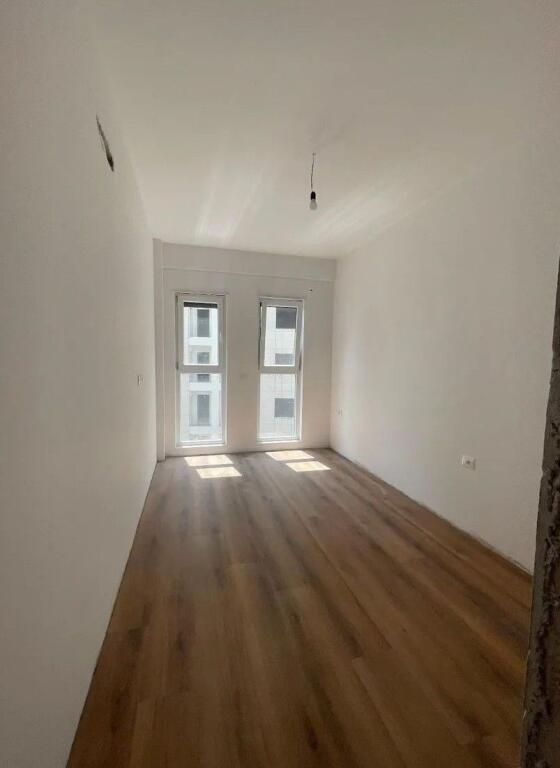 VENDESI APPARTAMENTO 3+1+2 – COMPLESSO DIELLON, PASKUQAN