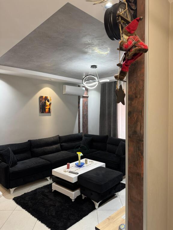 Apartament 3+1 me qira tek Kopshti Botanik!