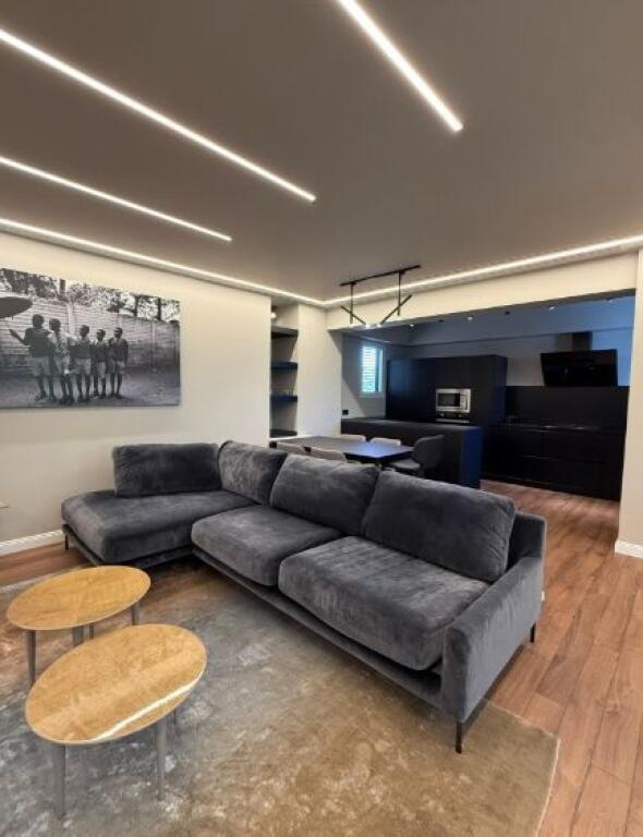 🏡 Shitet apartament 3+1+2 Post Parkimi te Rezidenca Long Hill, Teg