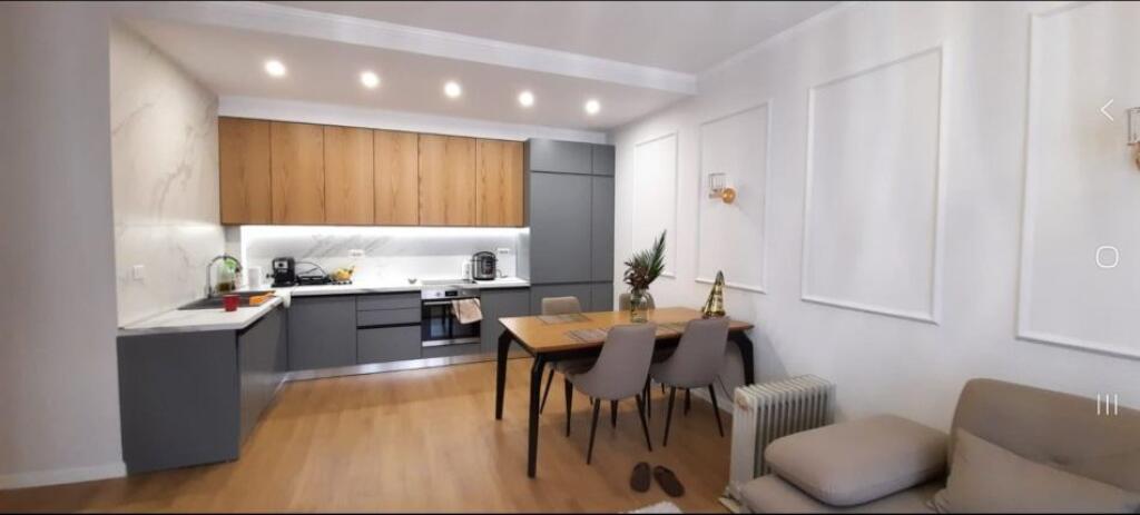 Shitet apartament 2+1 Green City Unaza e Re