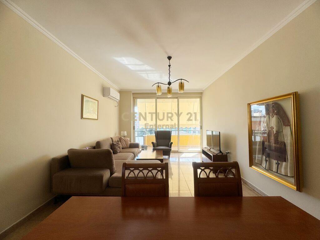 Apartament 2+1 per Qera te RTSH 800 € /Muaj