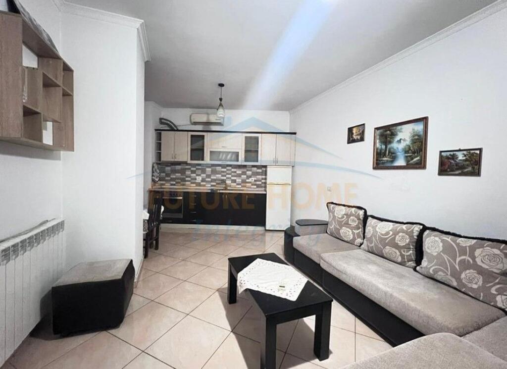 Qera, Apartament 1+1, Porcelan, Tiranë