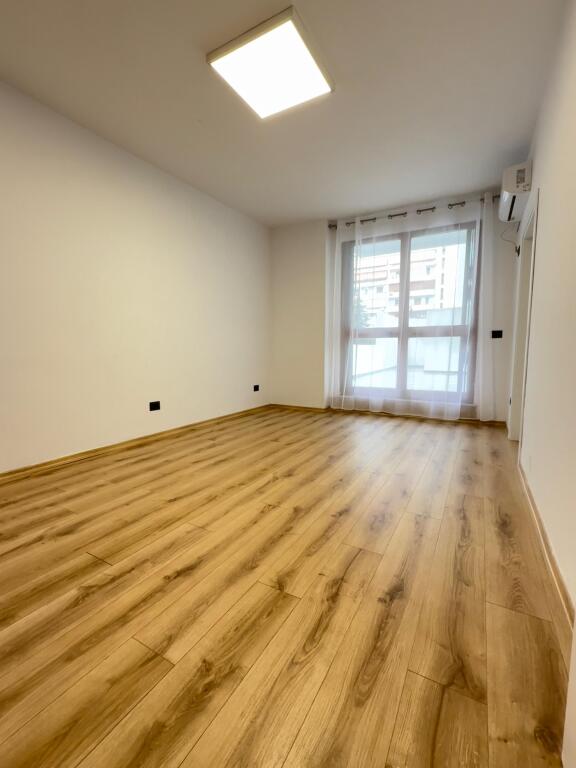 Apartament me qera - Ish Ekspozita