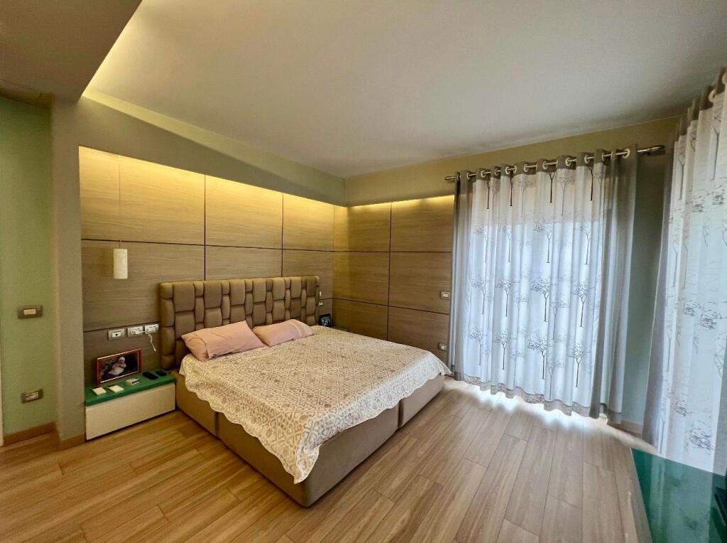 📣 QERA SUPER Apartament 2+1 Me 2 Tualete Dhe 2 Ballkone 📍 Zogu i Zi , Prane Ring Center ✨