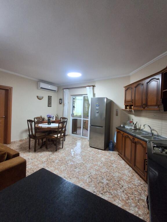 Apartament 2+1, Don Bosko!