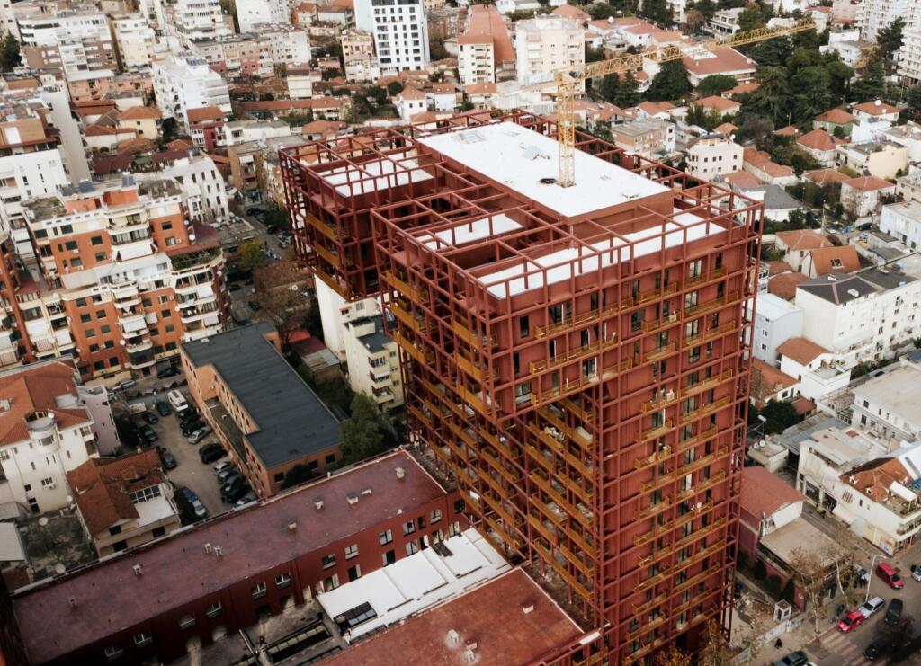 🌆 Jepet me Qira — Zyre/Studio Profesionale në Garden Building, Tirane