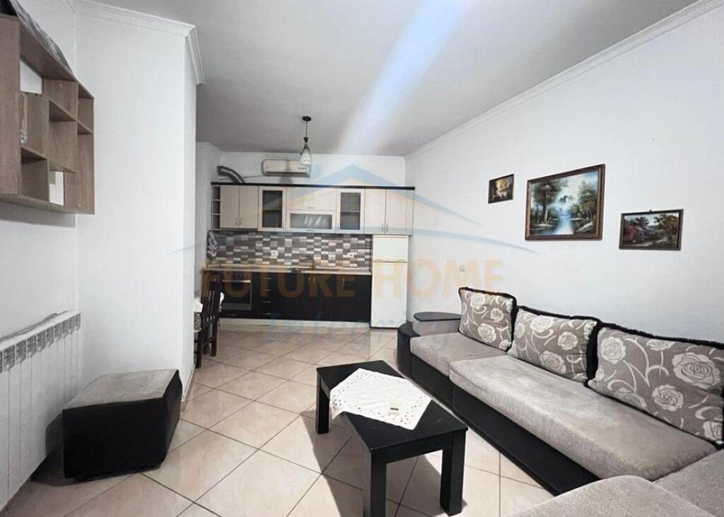 Qera, Apartament 1+1, Porcelan, Tiranë.