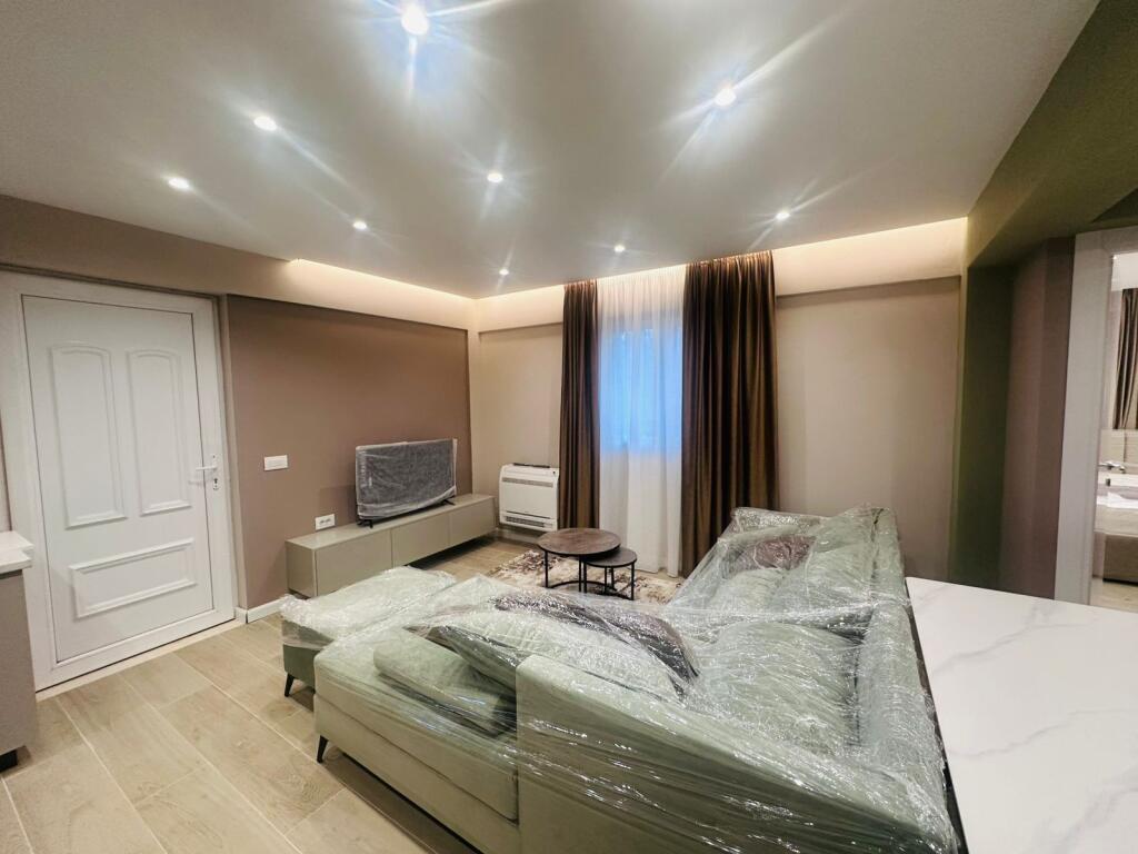 Jepet Me Qera Apartament 1+1