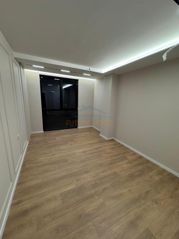 Shitet , Apartament 2+1 , Golden Tower , Tirane