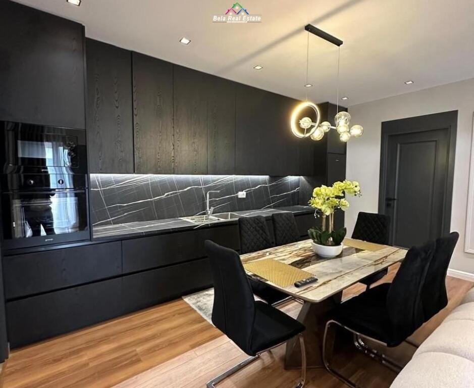 Appartamento In Affitto 3+1+2 Presso Garden Building (ID B230196) Tirana