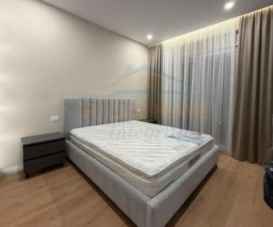 Affitto, Appartamento 1+1, Residenza Eshli, Tirana.