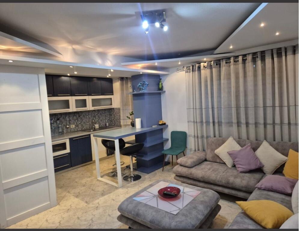 🏡 JEPET ME QIRA APARTAMENT 1+1 – ISH PARKU I AUTOBUSAVE