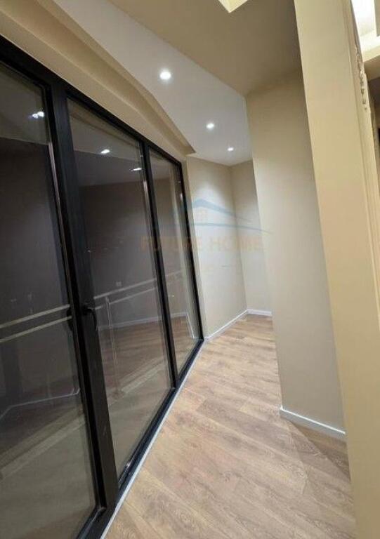 Shitet , Apartament 2+1 , Golden Tower , Tirane