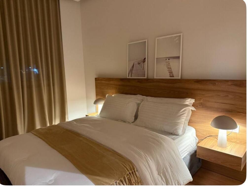 Apartament 1+1, Don Bosko!