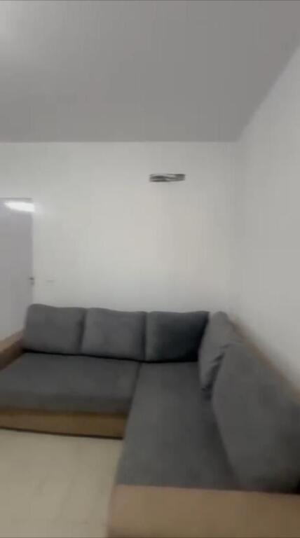 Jepet me qera kati i dyte i nje vile