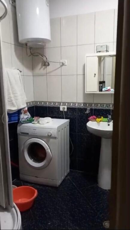 Apartament me qera 2+1 - 📍Yzberisht, përballë KMY