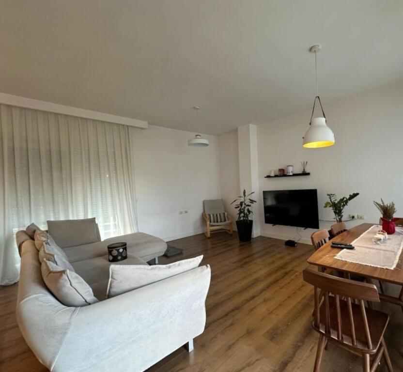 🌟 Shitet Apartament 3+1 – Rezidenca Premium në Kodra Diellit (Extension)