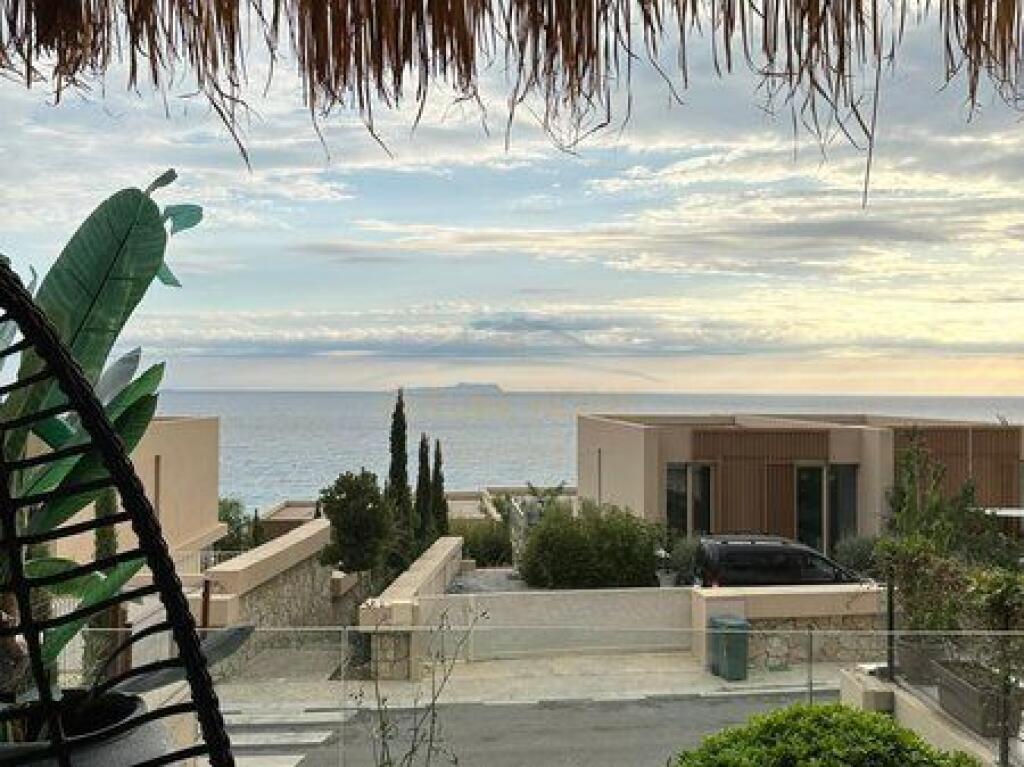 Shitet , Apartament 2+1+2 Poste Parkimi, Green Coast 1