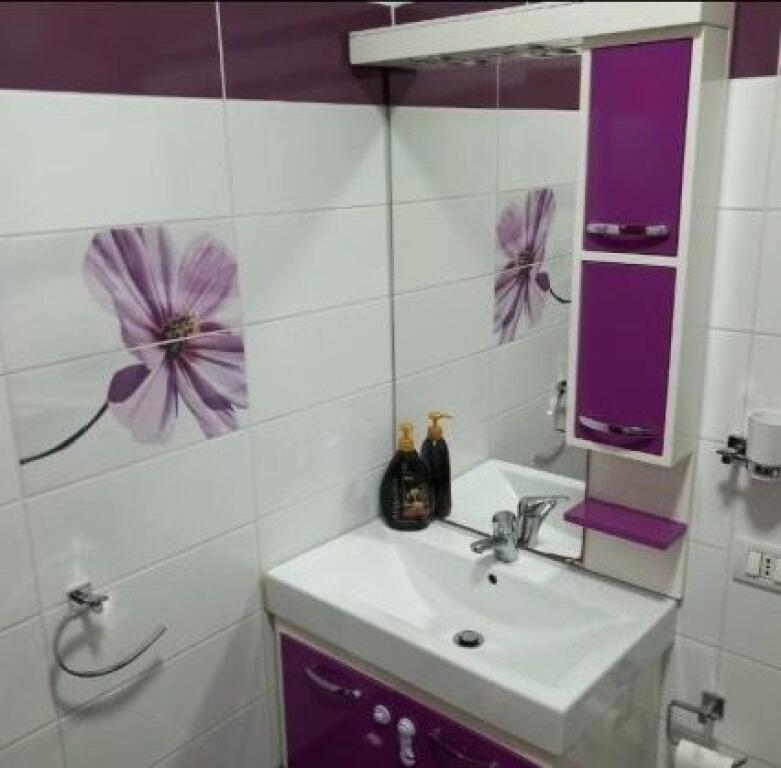 Jepet Me Qera Apartament 1+1+1 Ballkon