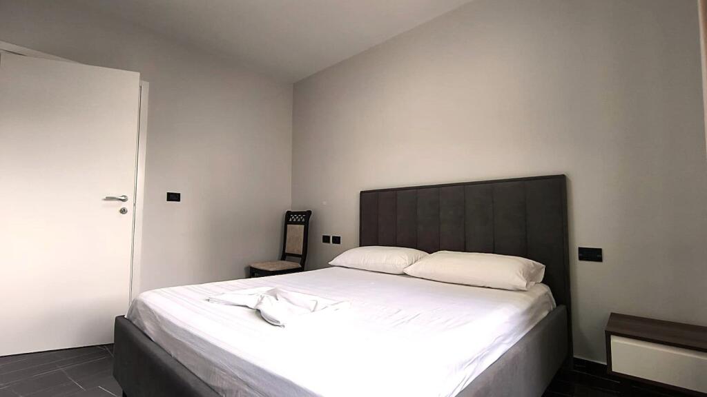 Apartament modern buzë detit pranë Vlorës
