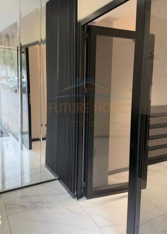 Affitto, Locale Commerciale, Via dei Kosovari