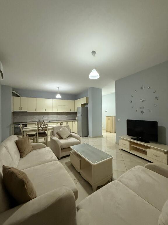 Jepet me qira apartament 2+1 📍 Rruga e Dibrës – Residenca Tower Bridge 🏢 Kati 3